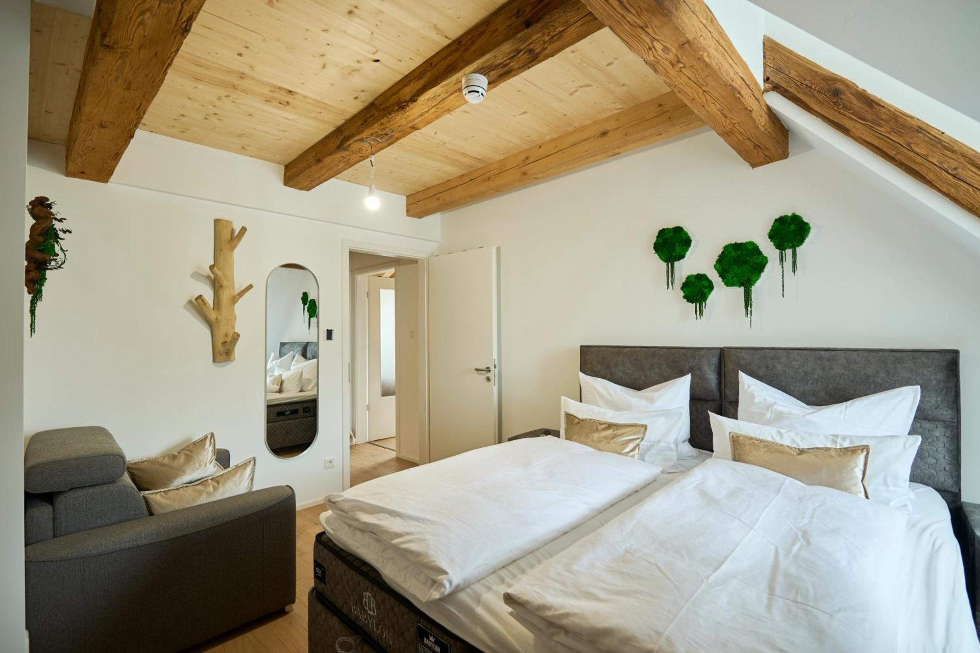 Wood World Luxury - Massage - Bergblick - Tranpolin- Parken Apartment Markdorf Exterior photo
